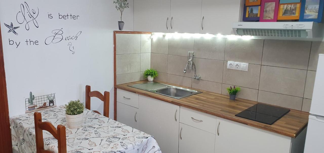 Burero Beach Stay - Comfy - Near Airport & Beaches El Burrero Экстерьер фото